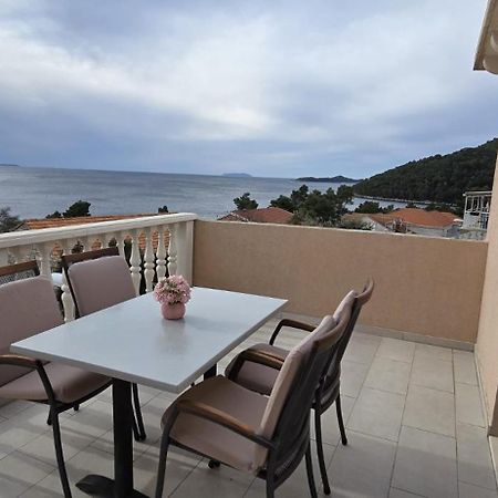 Apartman Grosic Brna Exterior foto