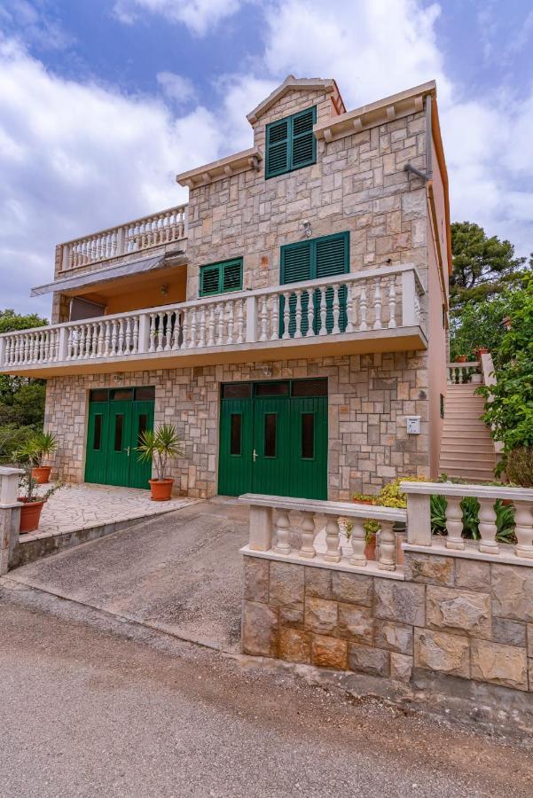 Apartman Grosic Brna Exterior foto