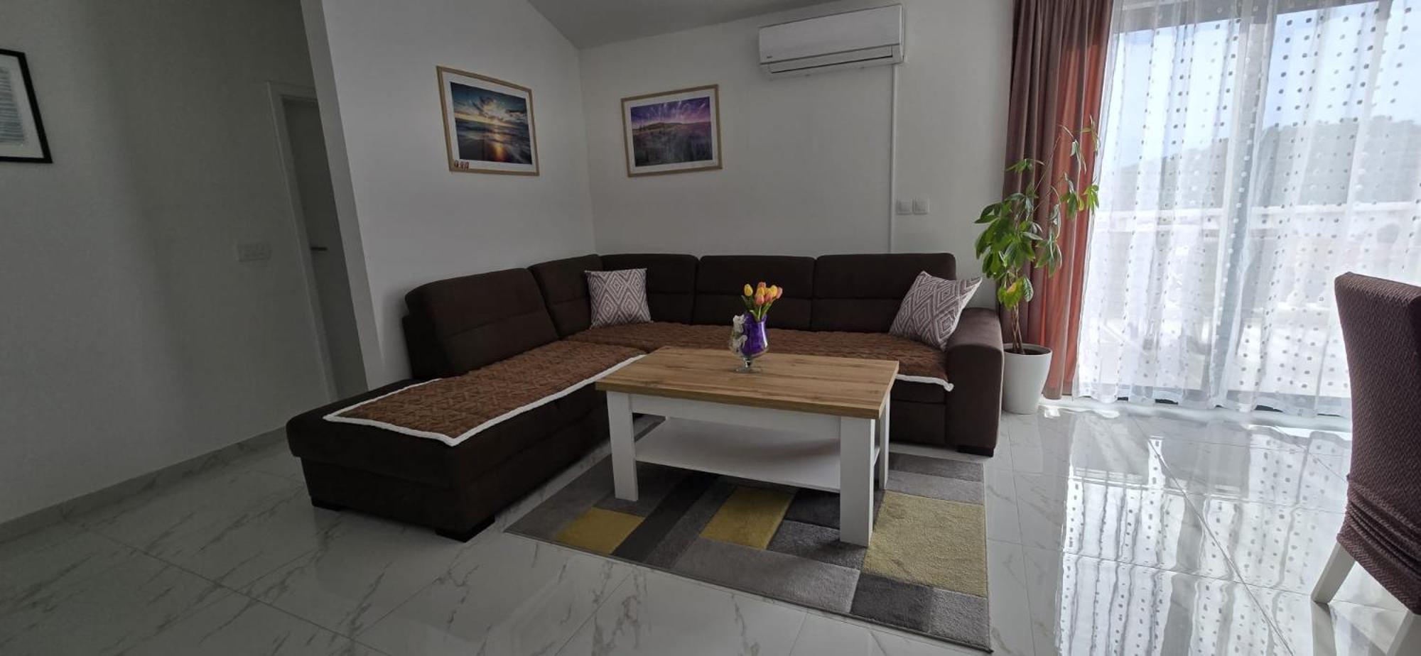Apartman Grosic Brna Exterior foto